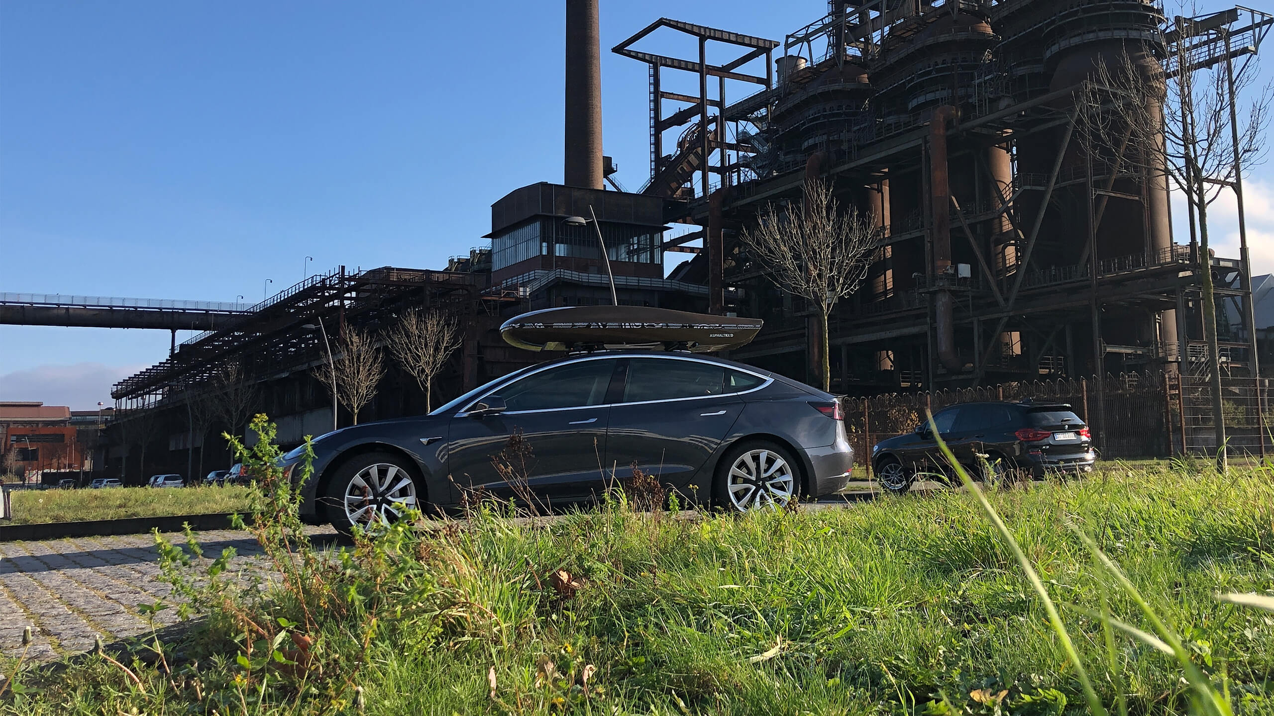 asphaltkind-dachbox-tesla